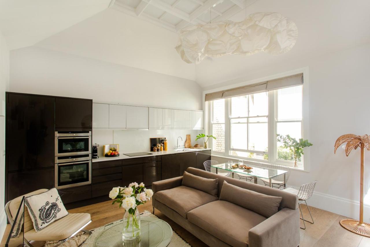 56 Welbeck Street Aparthotel London Exterior photo