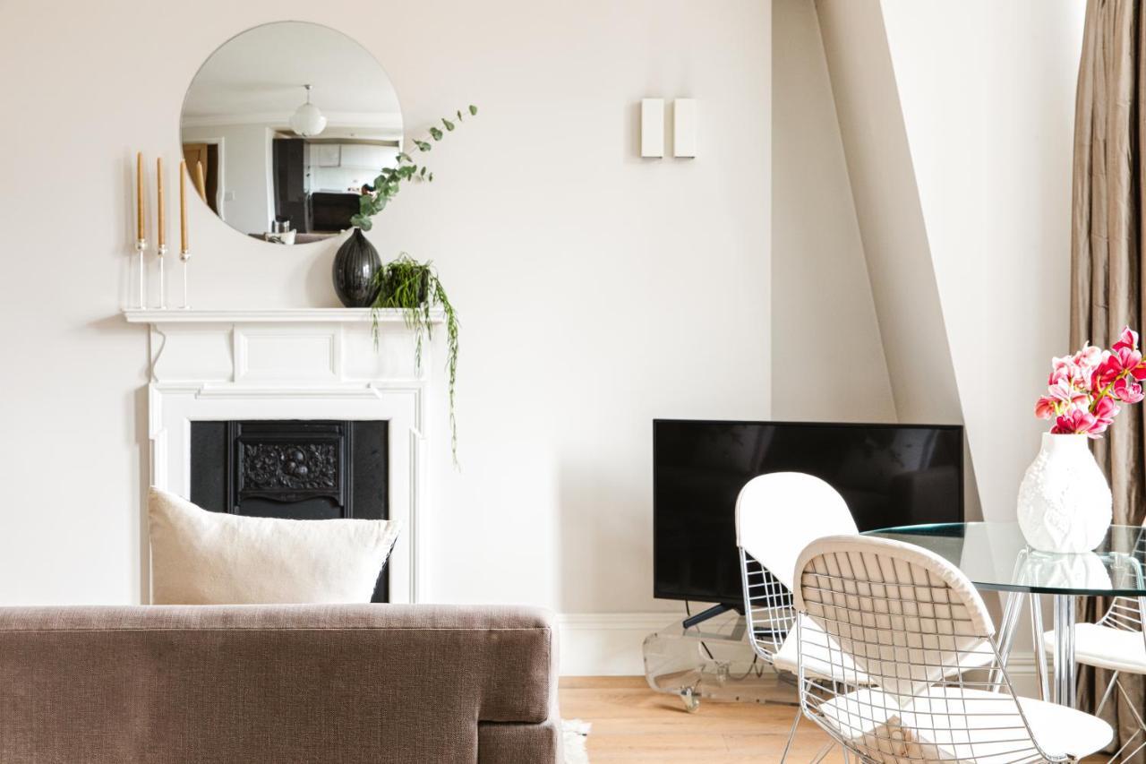 56 Welbeck Street Aparthotel London Exterior photo